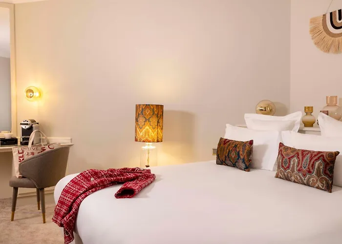 Hotel De Banville Parigi